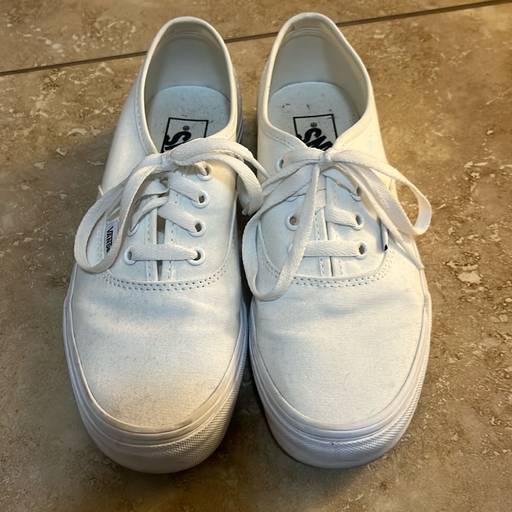 White original vans Men’s size 6 women’s 7.5